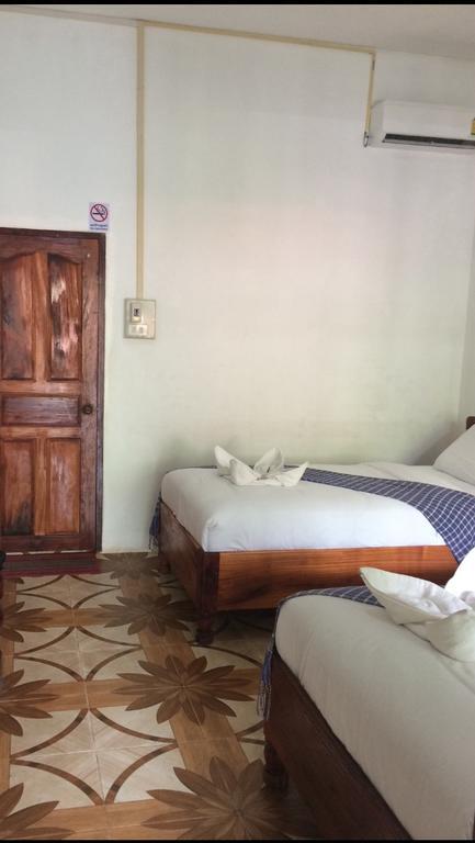 Phonemany Guesthouse Пакбенг Экстерьер фото