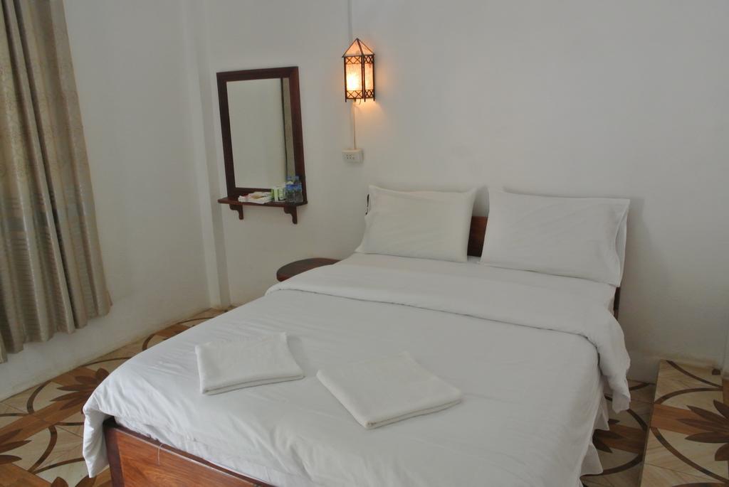 Phonemany Guesthouse Пакбенг Экстерьер фото