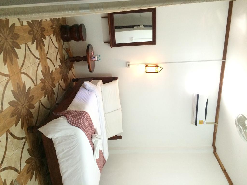 Phonemany Guesthouse Пакбенг Экстерьер фото